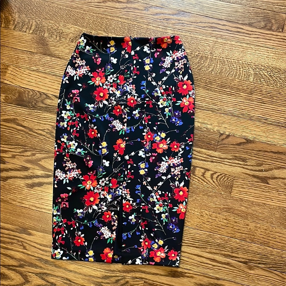Express Black Floral Pencil Skirt with Red & Blue Accents - Picture 4 of 4